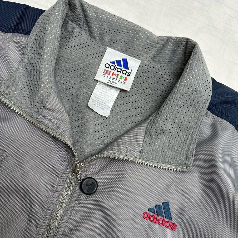 90s Adidas Light Jacket - Picture 2 of 6